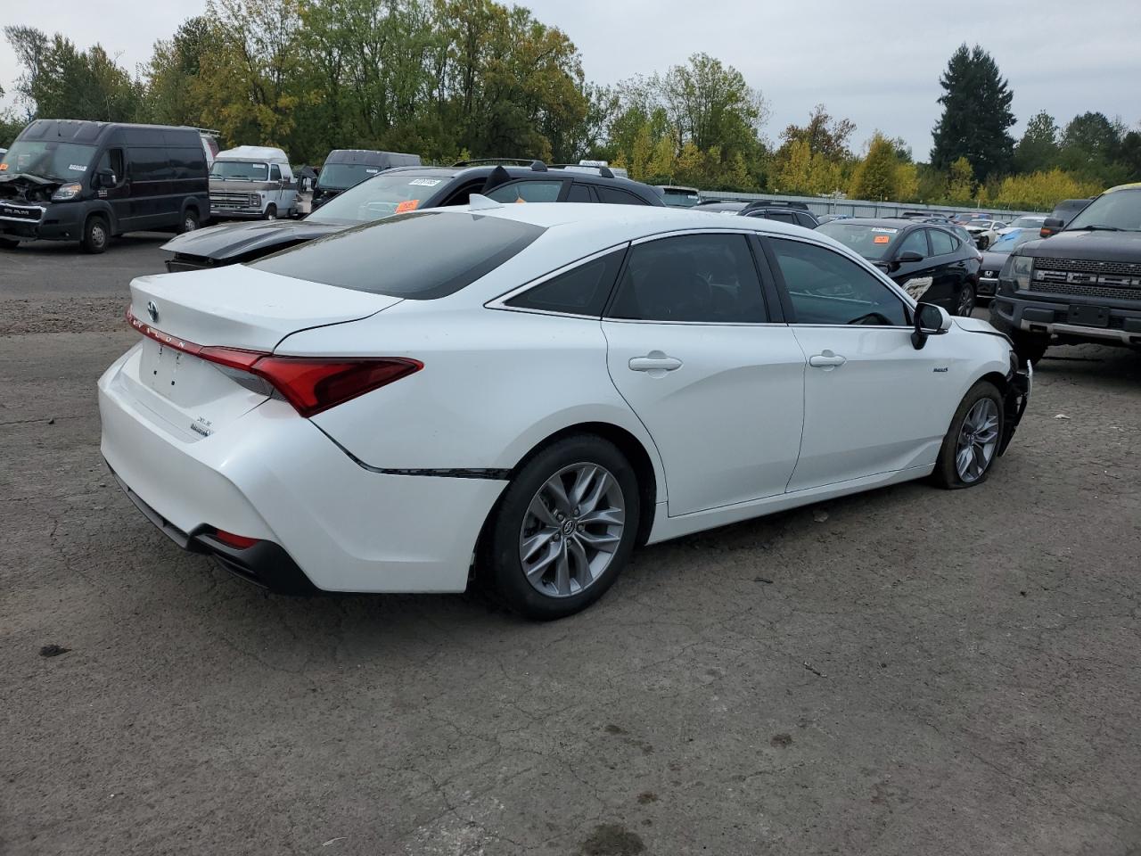 TOYOTA AVALON XLE