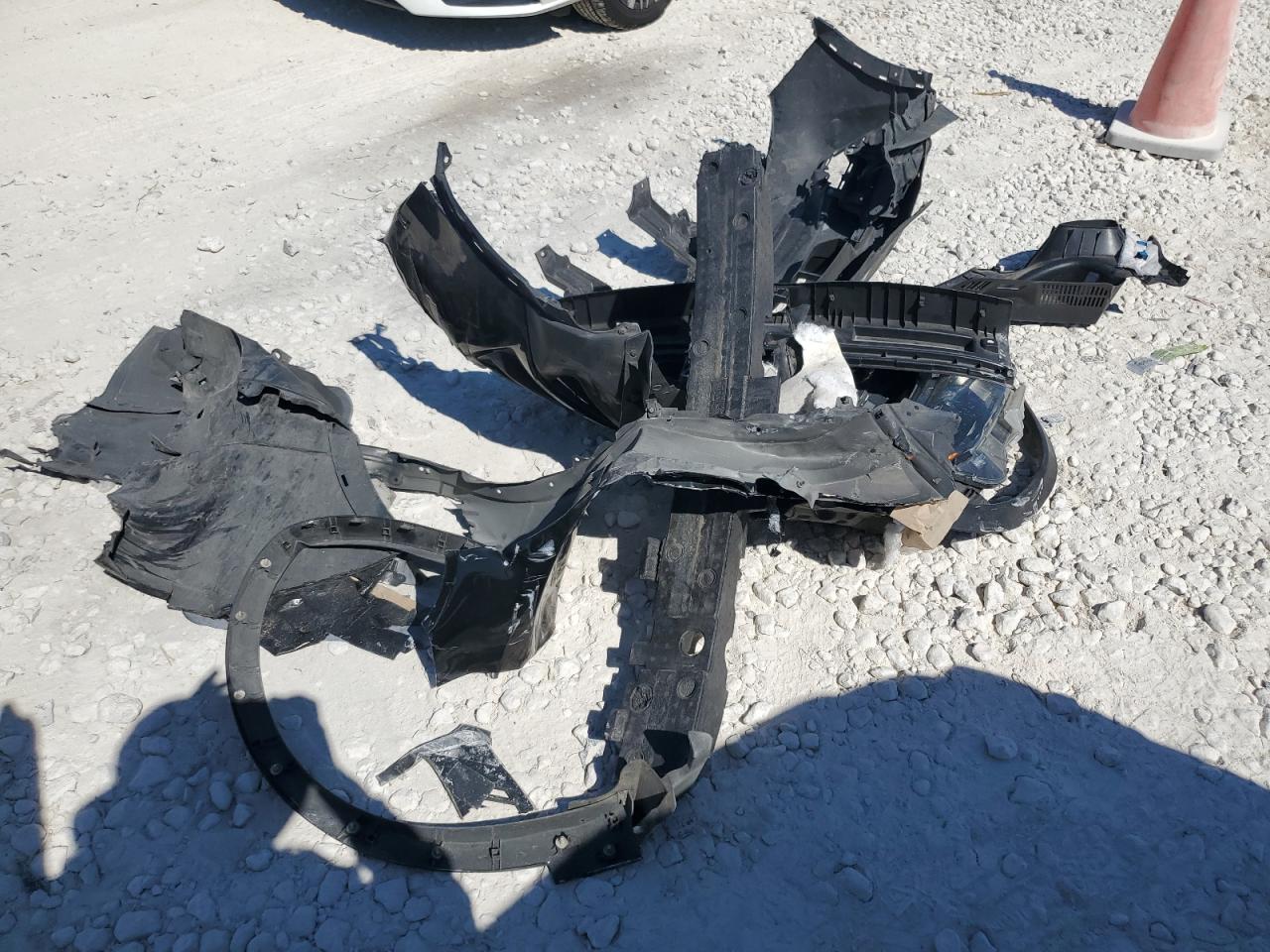 NISSAN ROGUE SPORT S