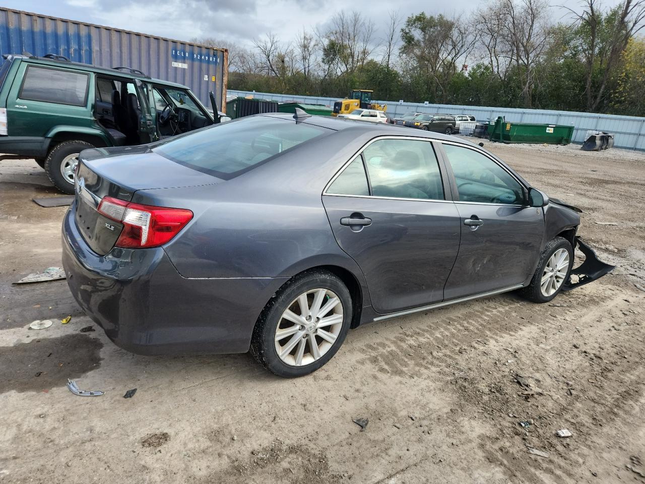 TOYOTA CAMRY SE