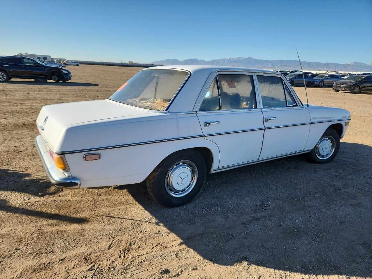 Lot #3270789882 1970 MERCEDES-BENZ 250