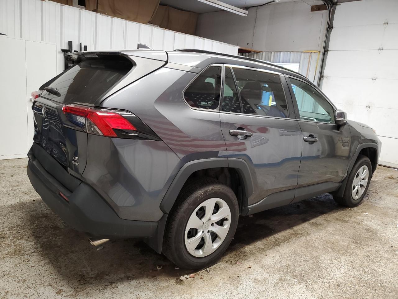 TOYOTA RAV4 LE