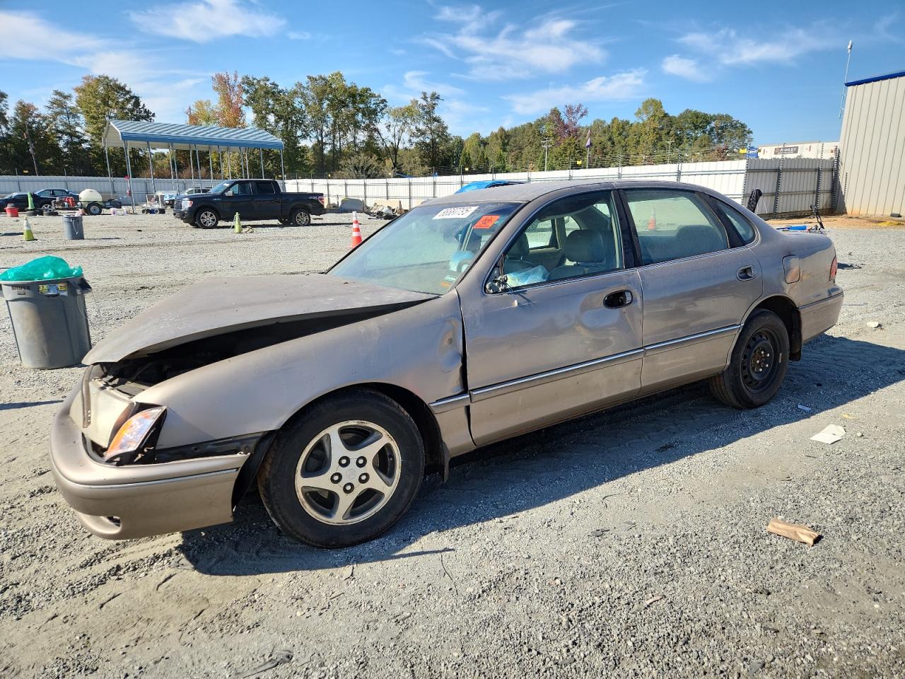 Lot #3291253958 1999 TOYOTA AVALON XL