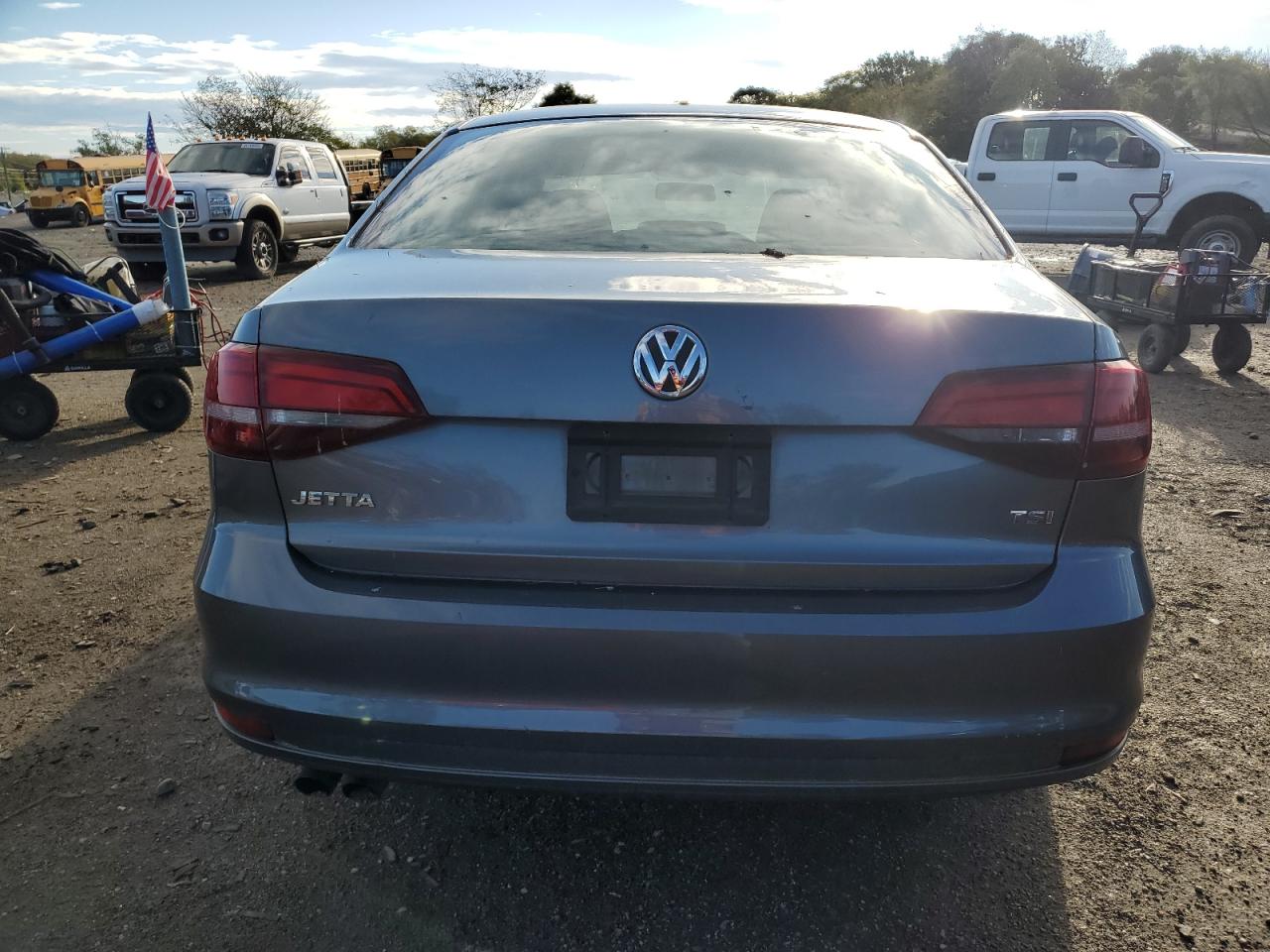 VOLKSWAGEN JETTA S