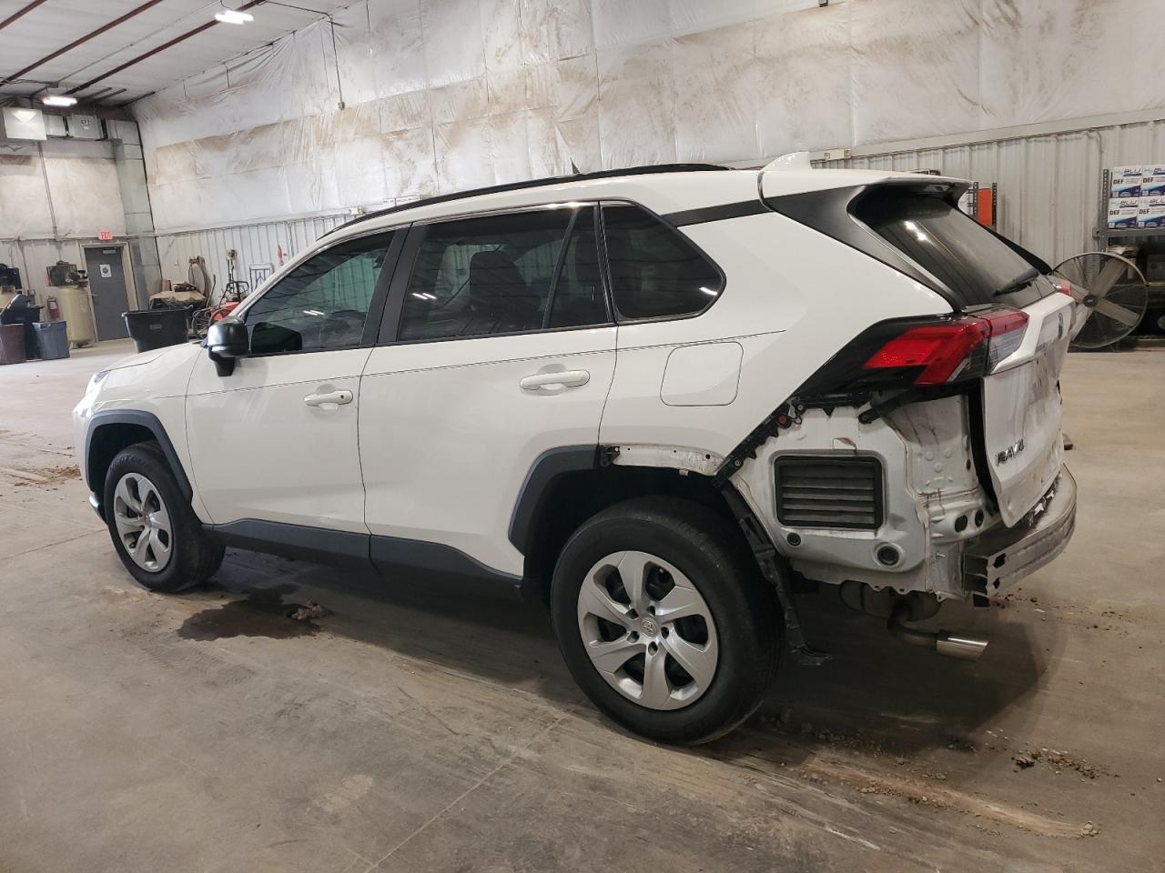 TOYOTA RAV4 LE