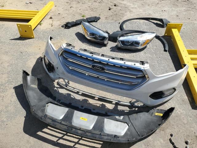 2018 FORD ESCAPE TIT 1FMCU9J92JUD11633