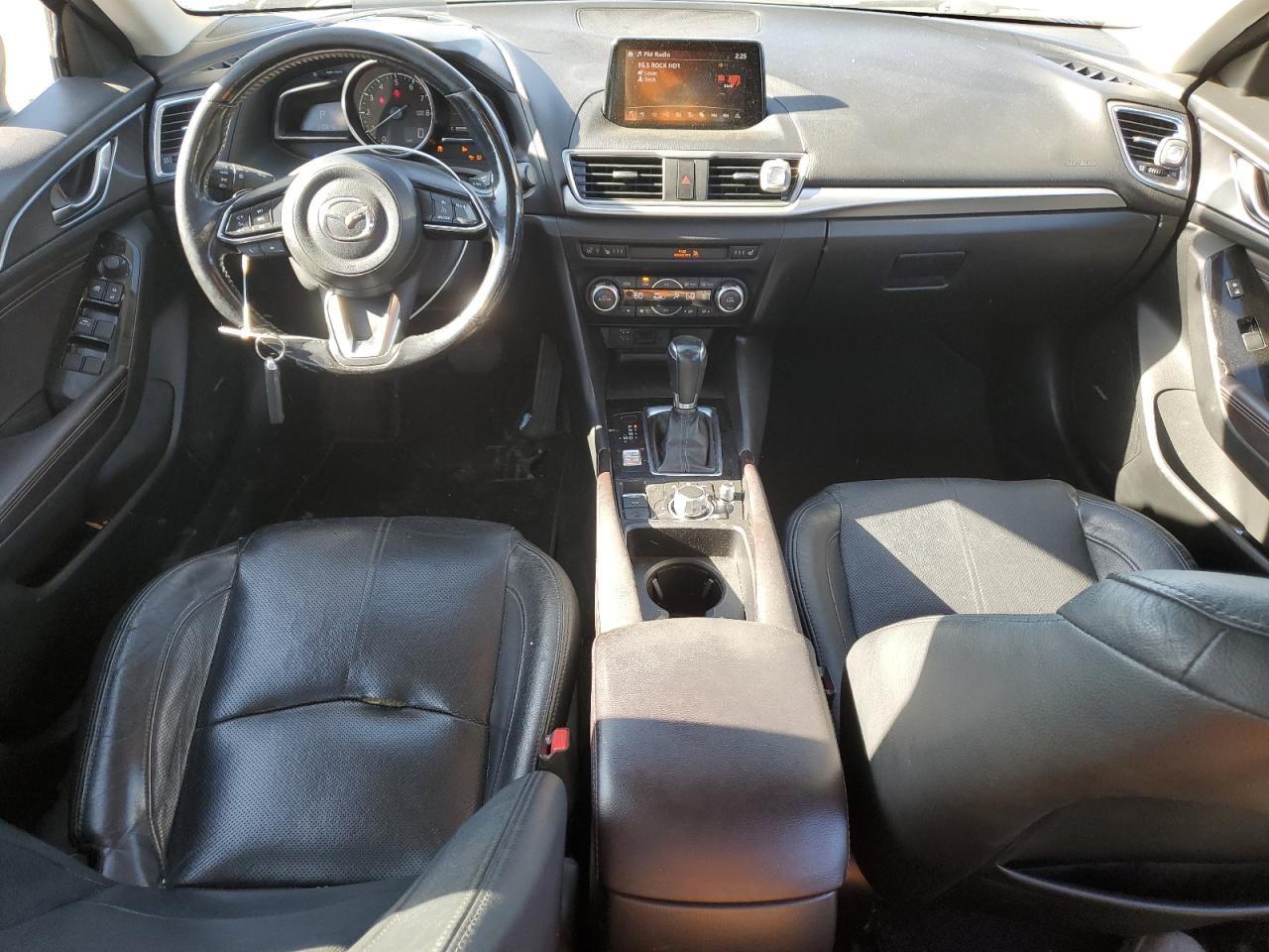 MAZDA 3 GRAND TOURING