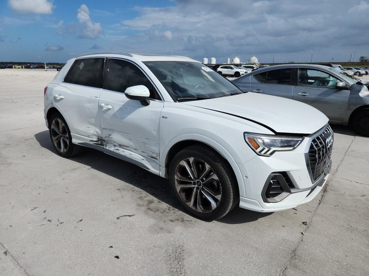 AUDI Q3 PRESTIGE S-LINE