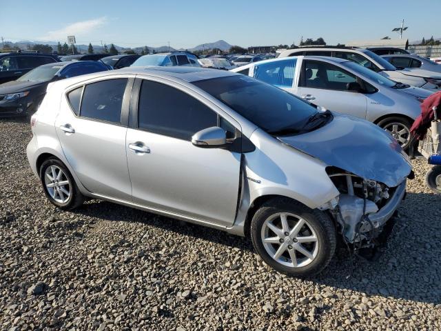 2013 TOYOTA PRIUS C - JTDKDTB39D1043614