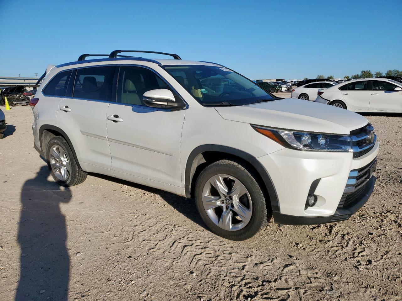 TOYOTA HIGHLANDER LIMITED