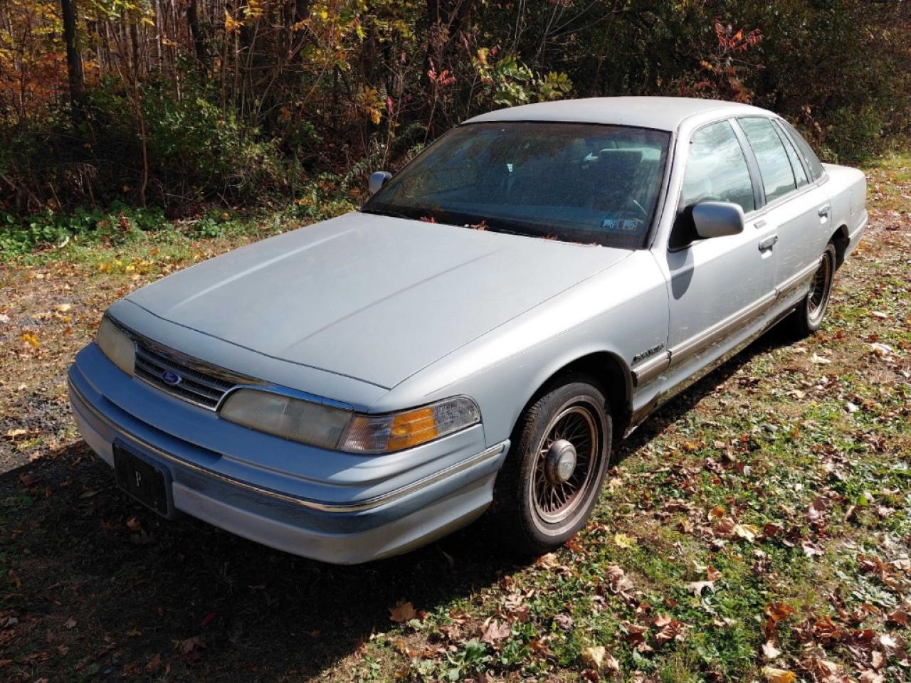 Lot #3276364728 1994 FORD CROWN VICT