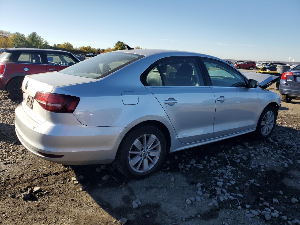 VOLKSWAGEN JETTA SE