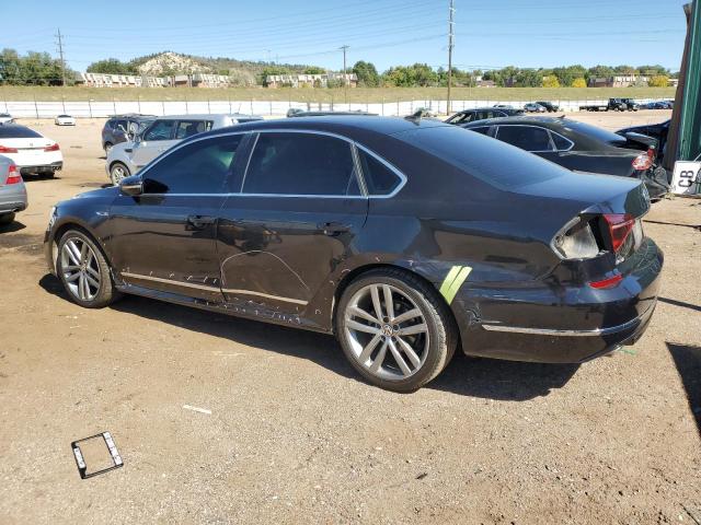 2017 VOLKSWAGEN PASSAT R-L 1VWDT7A38HC079113