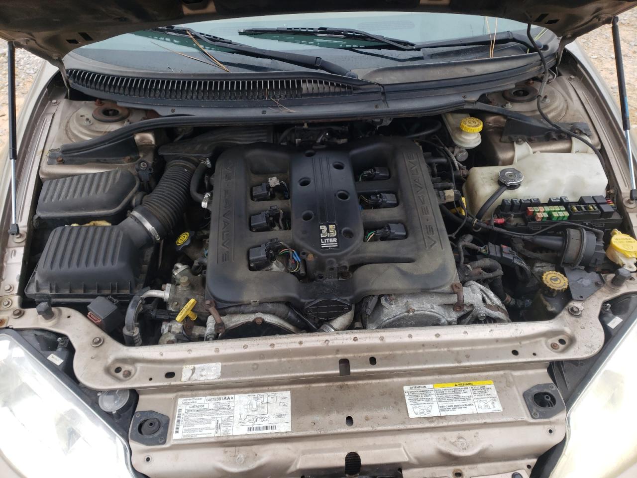 Lot #3283968827 2002 DODGE INTREPID E