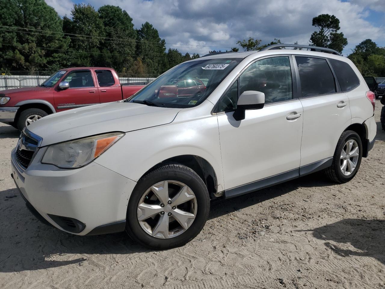  Salvage Subaru Forester