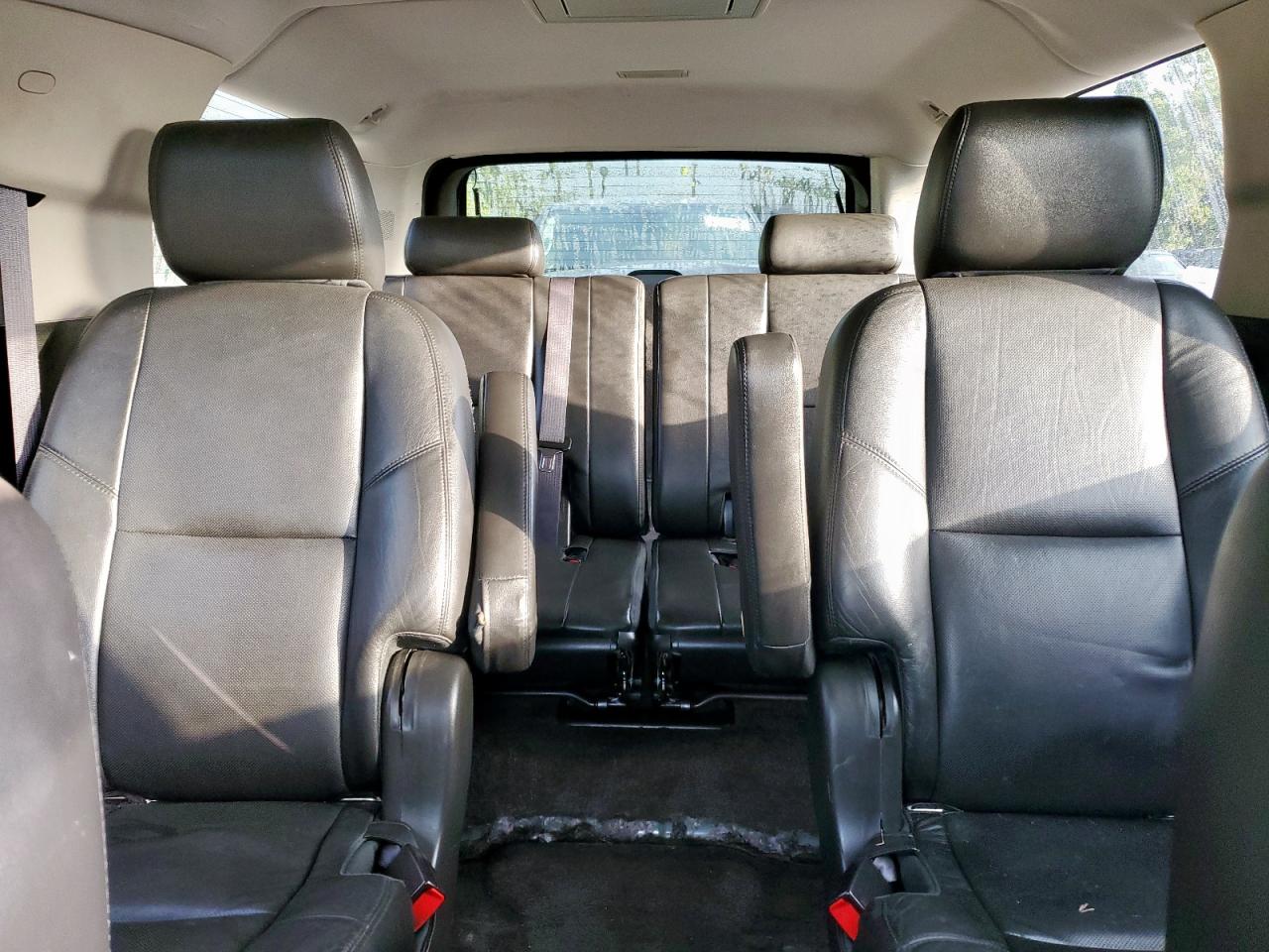 CADILLAC ESCALADE ESV PREMIUM