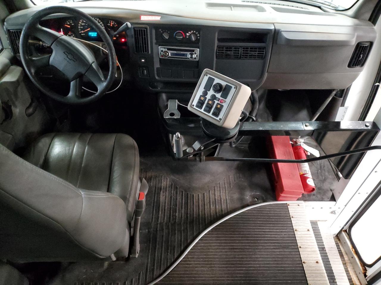 Lot #3280294970 2004 CHEVROLET EXPRESS G3