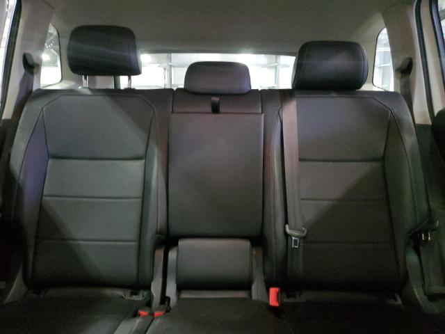 2018 VOLKSWAGEN TIGUAN SE 3VV2B7AX6JM013763