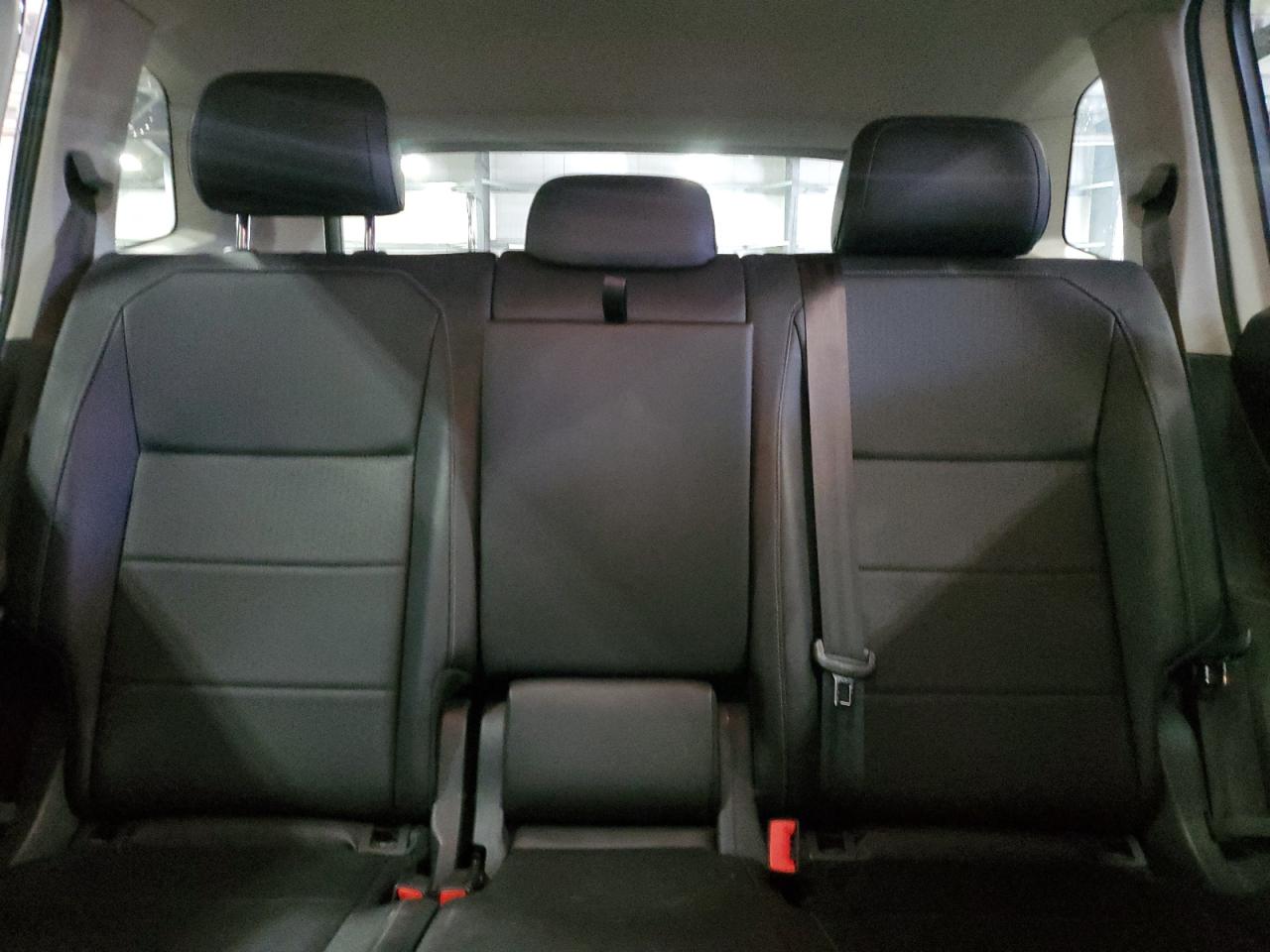 VOLKSWAGEN TIGUAN SE