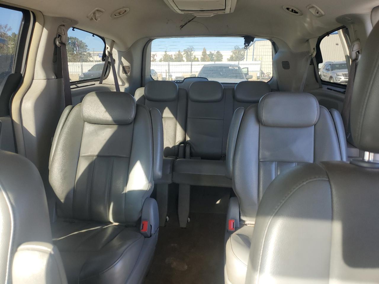 CHRYSLER TOWN & COUNTRY TOURING