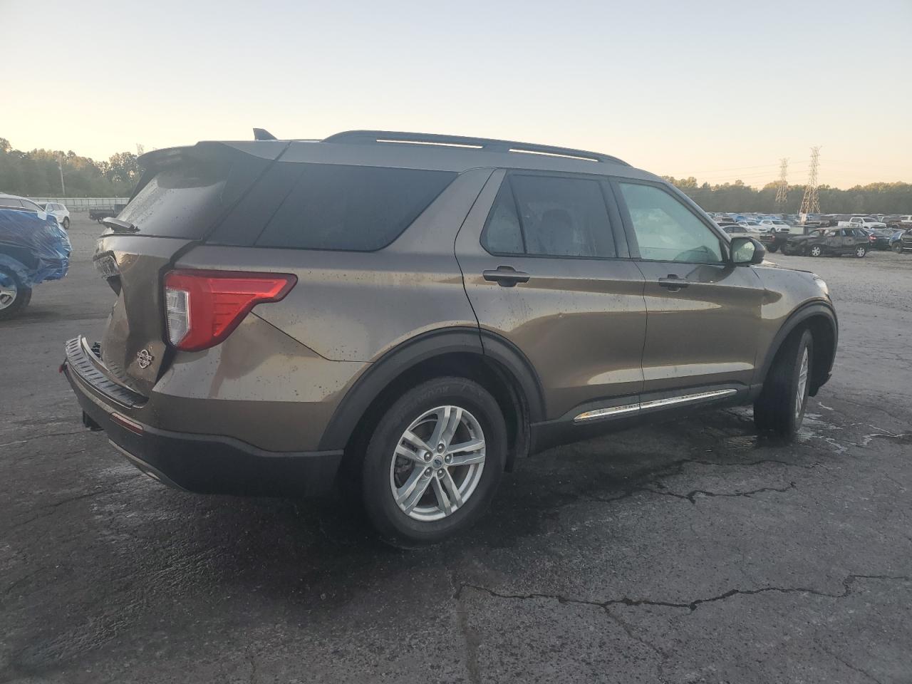FORD EXPLORER XLT