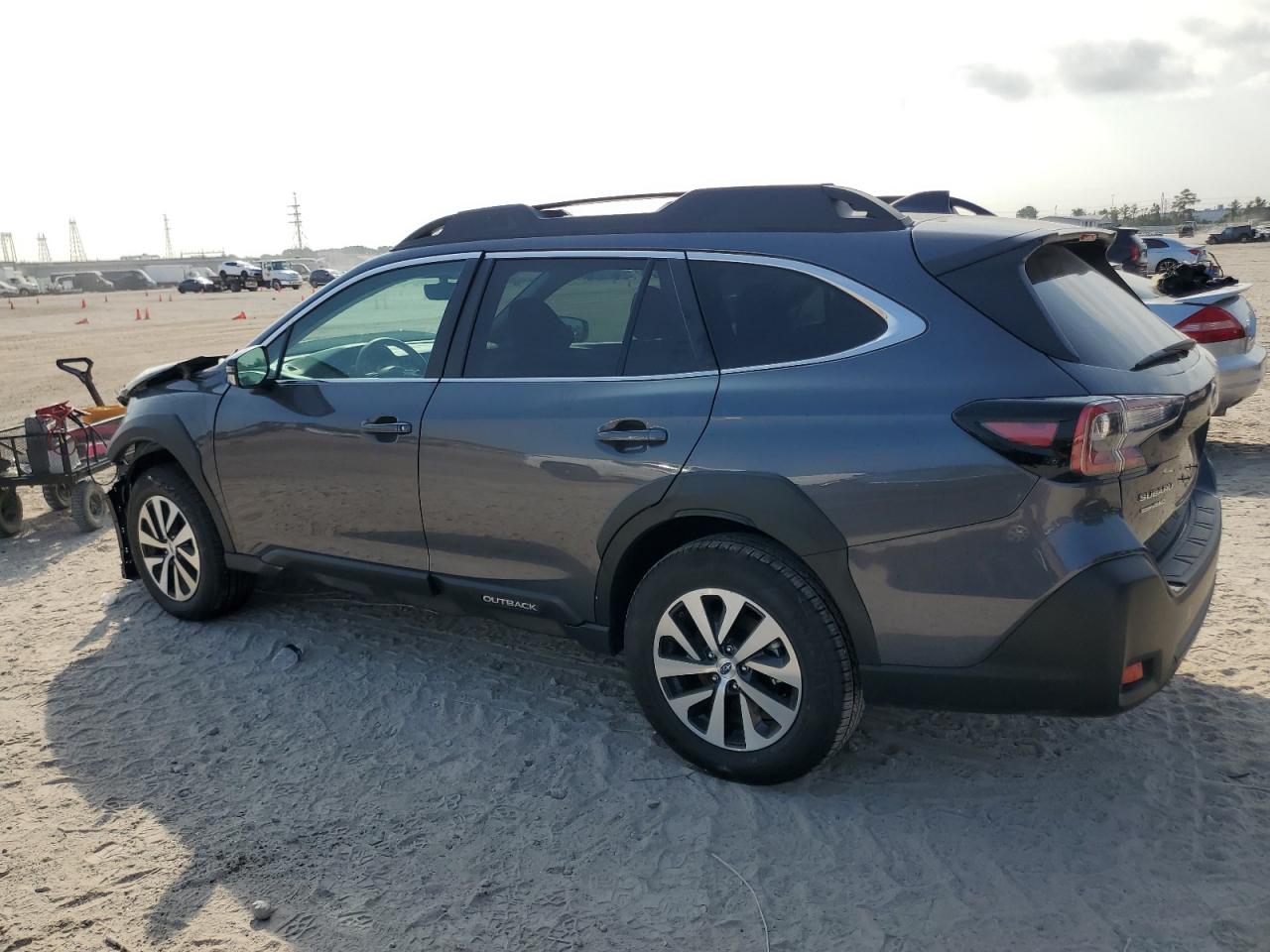 SUBARU OUTBACK PREMIUM