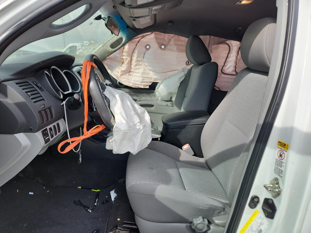 TOYOTA TACOMA ACCESS CAB