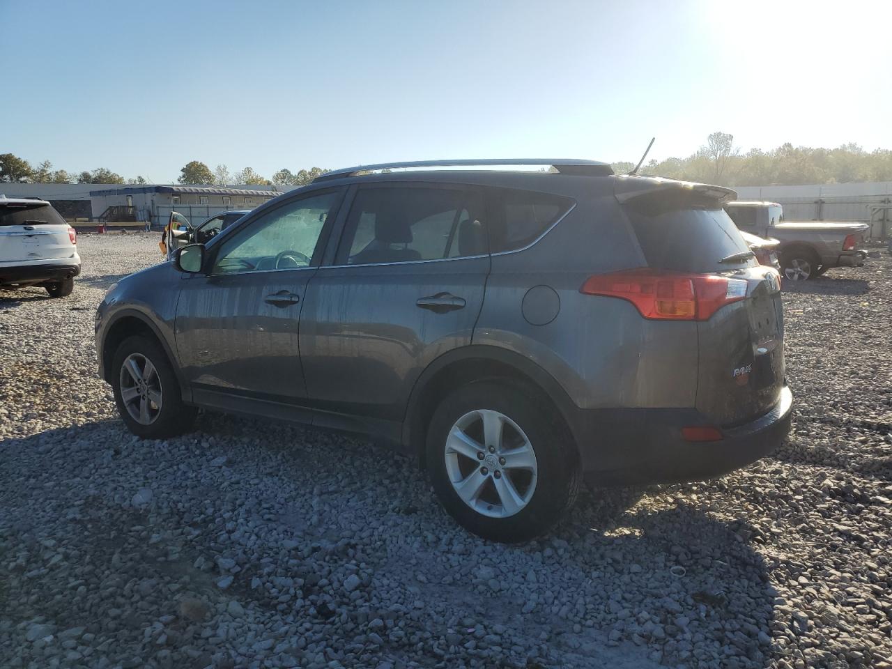 TOYOTA RAV4 XLE