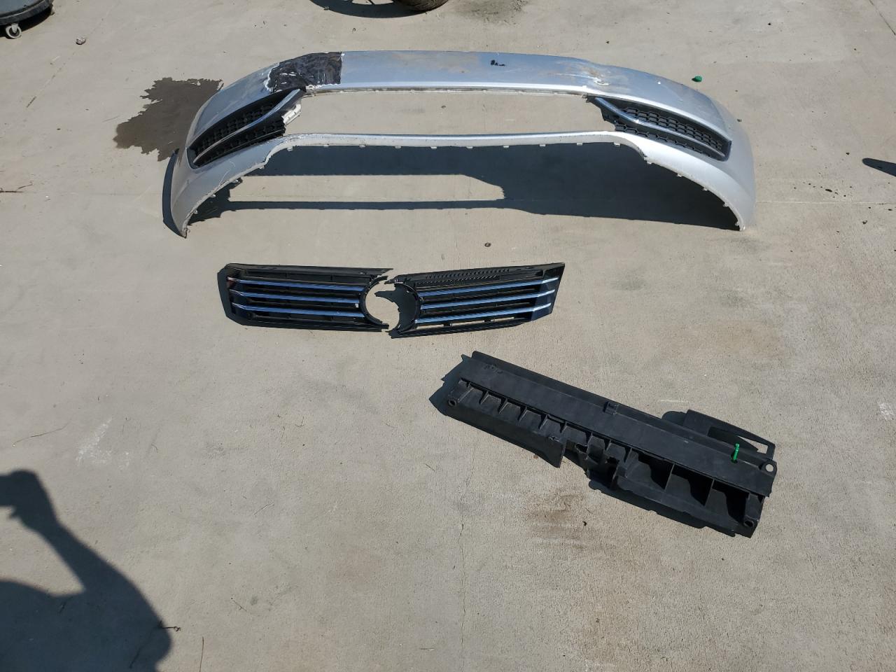 VOLKSWAGEN PASSAT SE