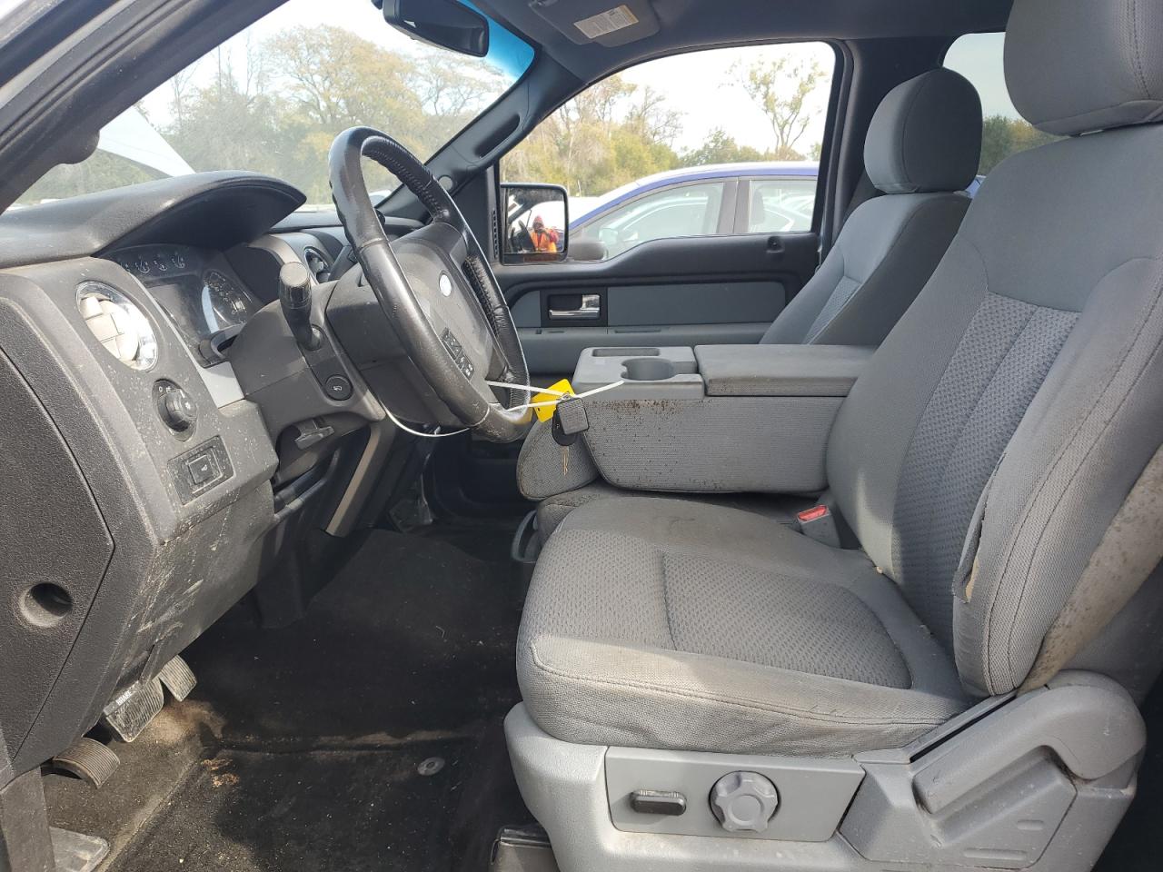 FORD F-150 SUPERCREW