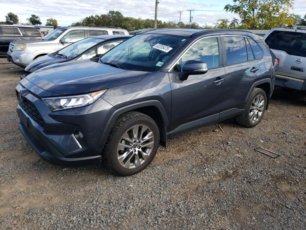 TOYOTA RAV4 XLE PREMIUM