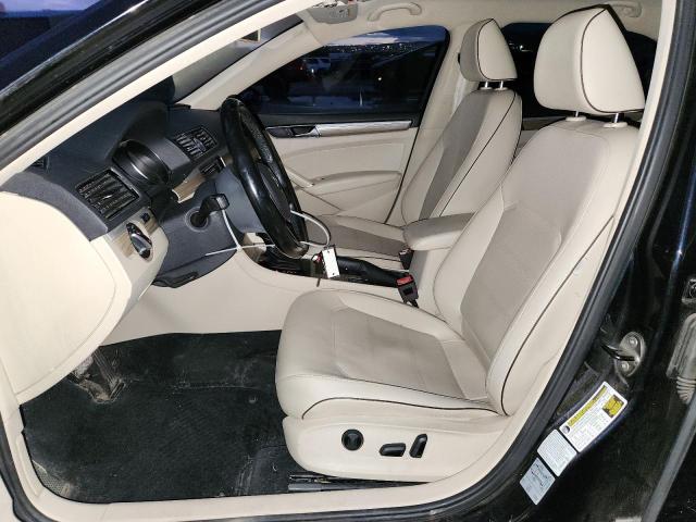 2017 VOLKSWAGEN PASSAT SE - 1VWBT7A30HC034738