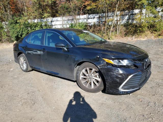 2022 TOYOTA CAMRY LE - 4T1C11AK2NU617993