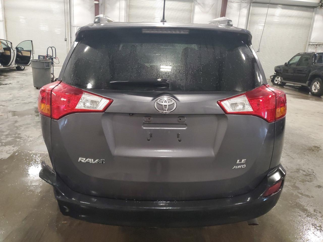 TOYOTA RAV4 LE