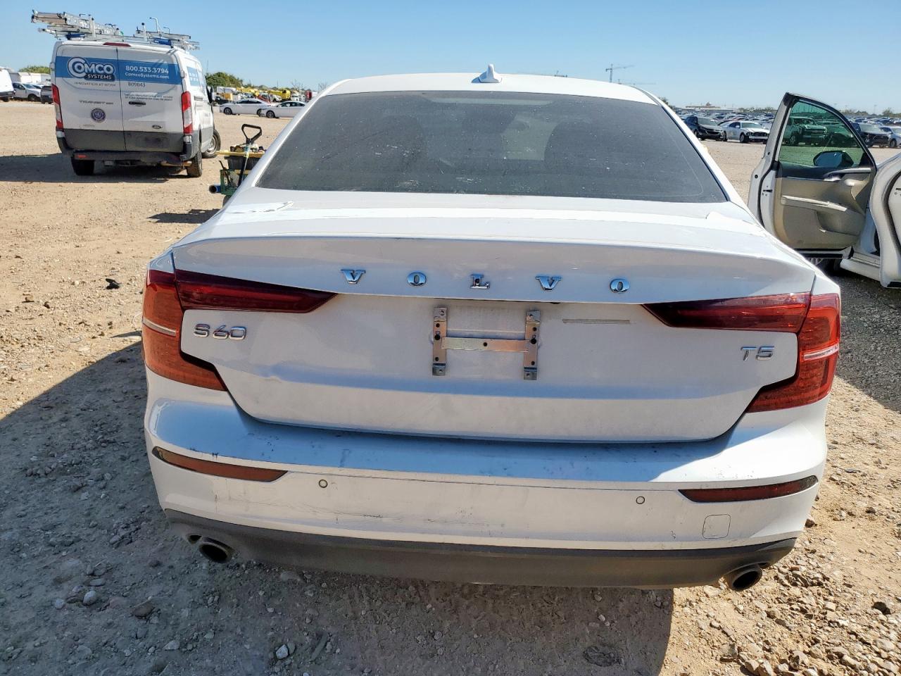 VOLVO S60 T5 MOMENTUM