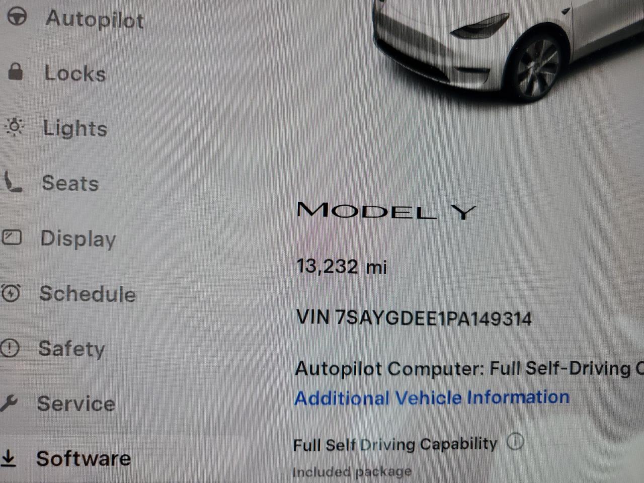 TESLA MODEL Y