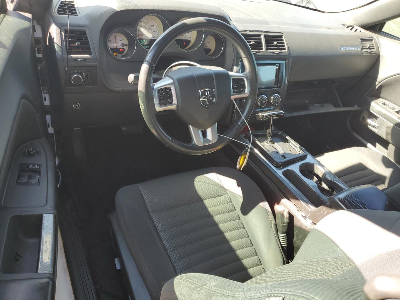 DODGE CHALLENGER SXT