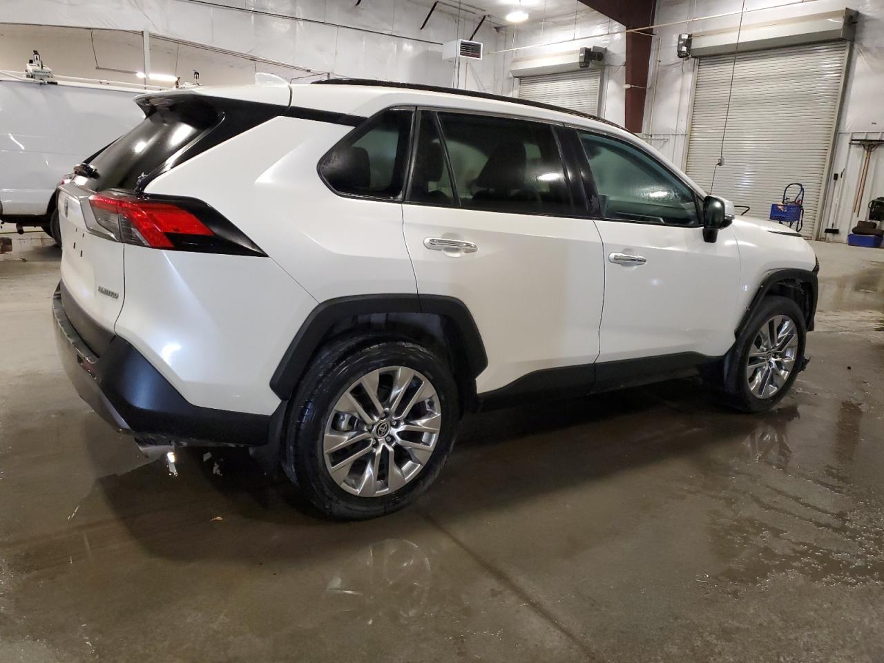 TOYOTA RAV4 LIMITED