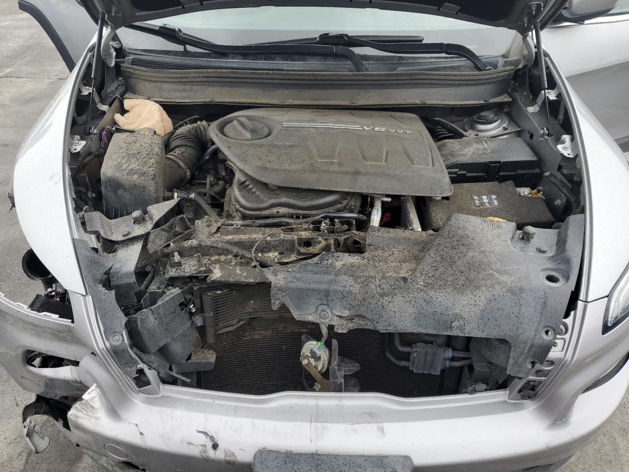 JEEP GRAND CHEROKEE LATITUDE