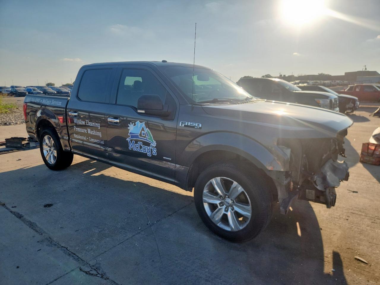 FORD F-150 SUPERCREW