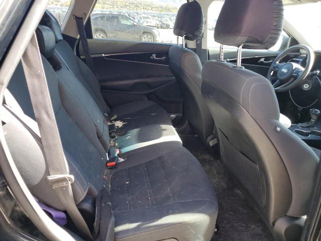 2016 KIA SORENTO LX - 5XYPG4A31GG139276