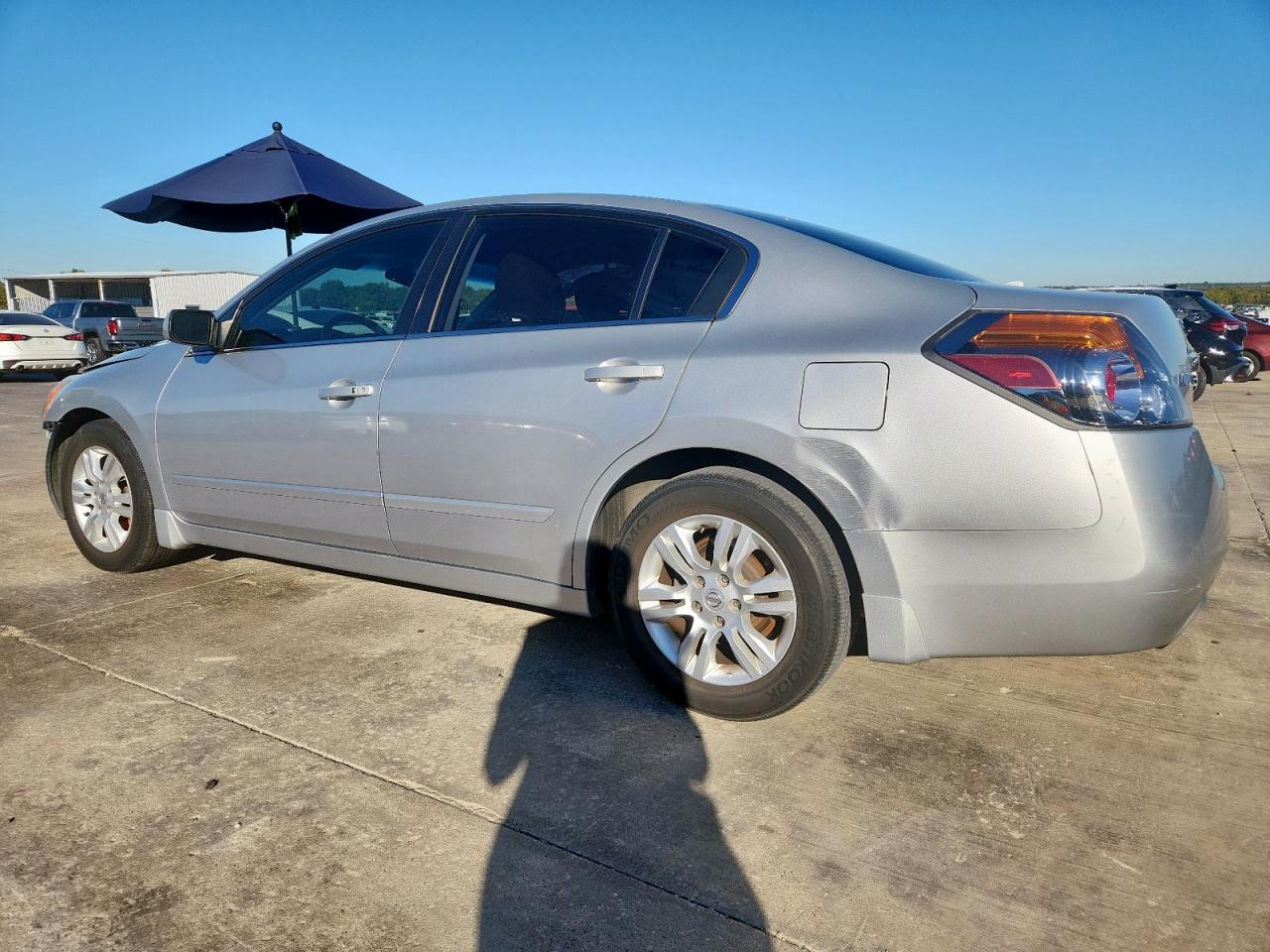 NISSAN ALTIMA BASE