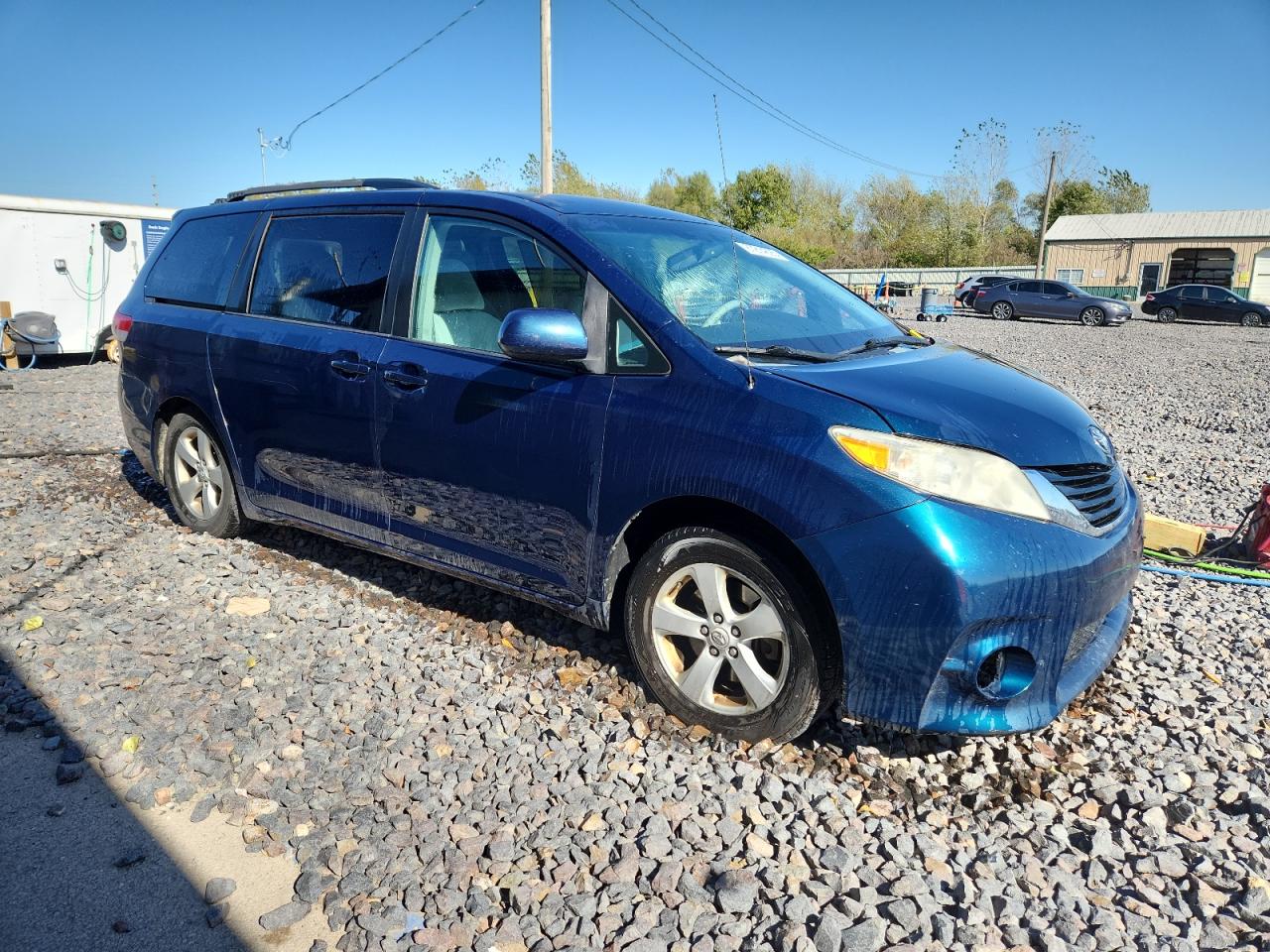 Lot #3296419646 2011 TOYOTA SIENNA LE