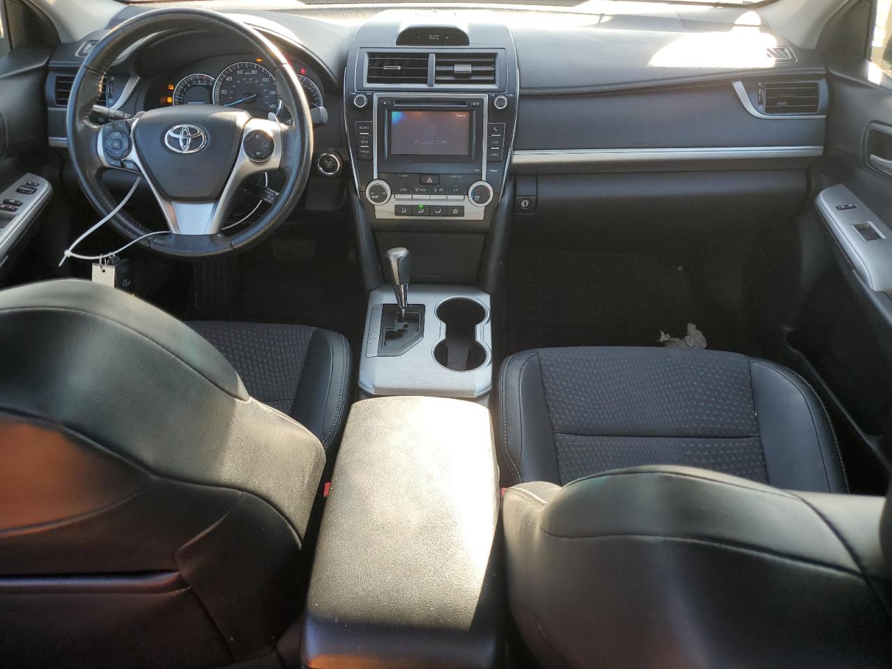 TOYOTA CAMRY BASE