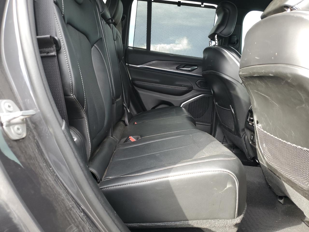 JEEP GRAND CHEROKEE OVERLAND