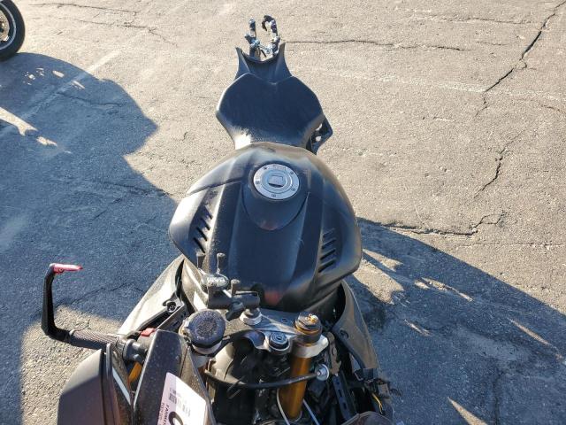 2017 YAMAHA YZFR6 C JYARJ28Y8HA000291