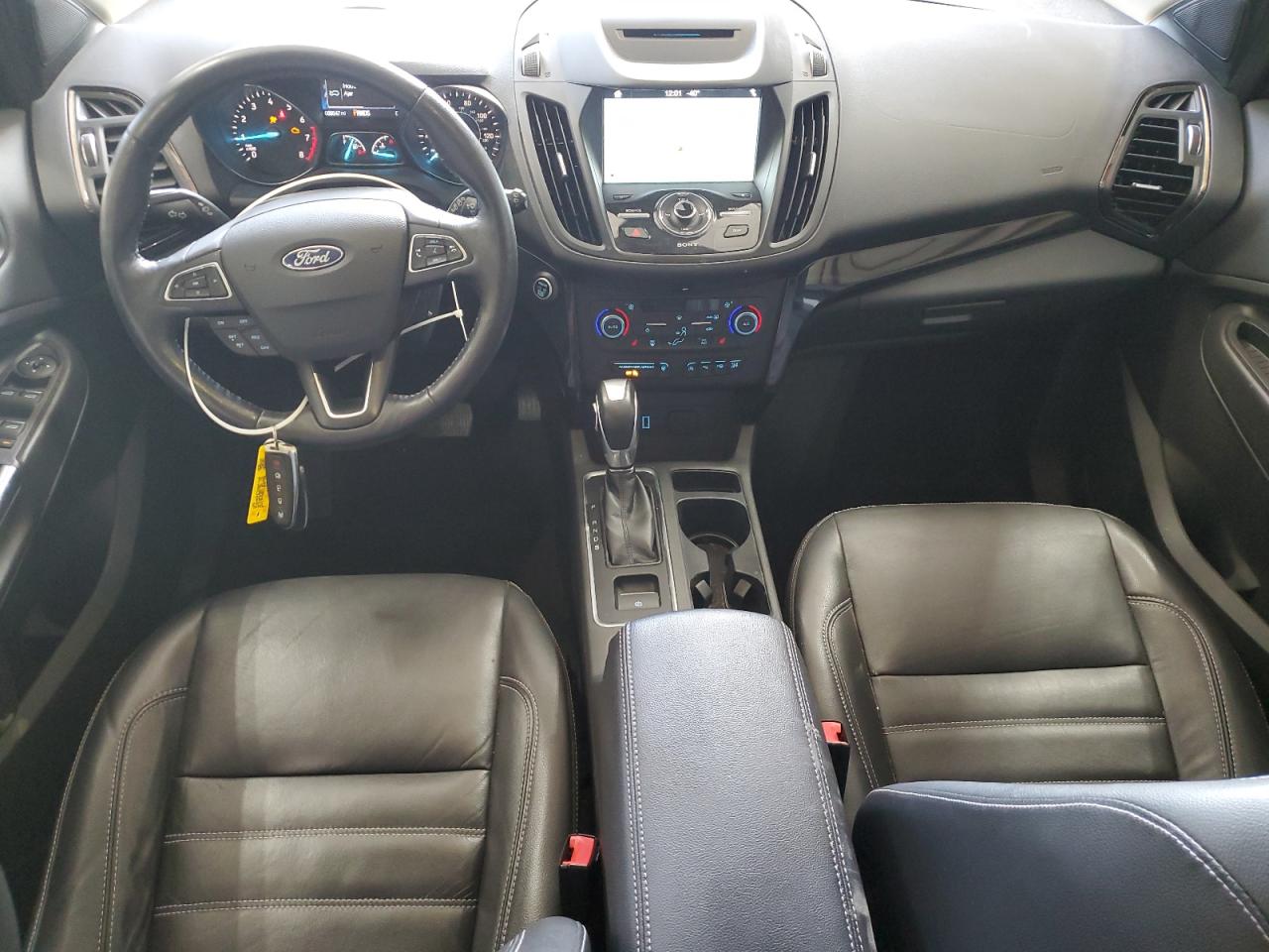 FORD ESCAPE TITANIUM