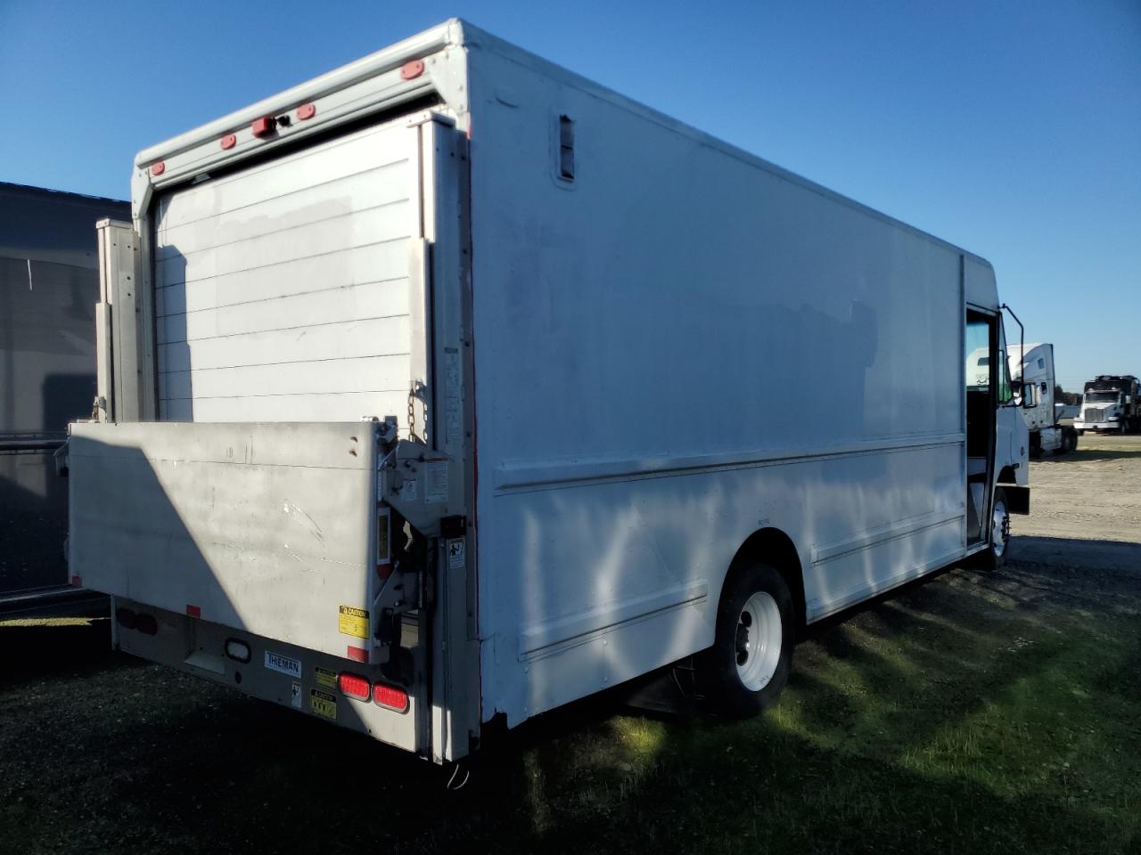 Lot #3271572377 2015 FORD UNKNOWN