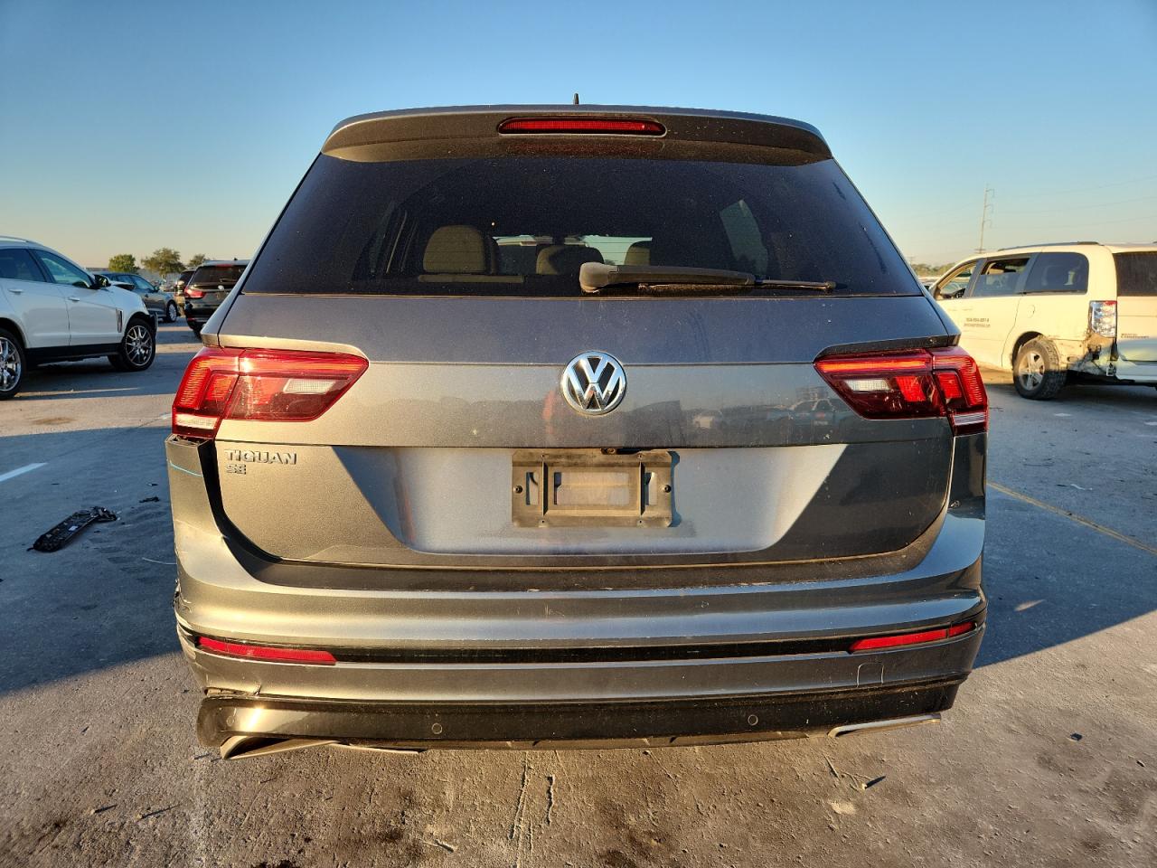 VOLKSWAGEN TIGUAN SE