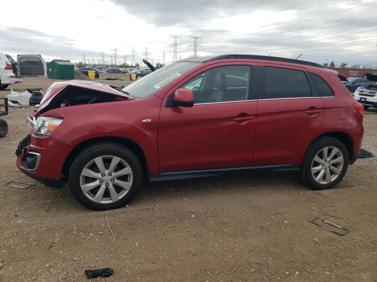 MITSUBISHI OUTLANDER SE