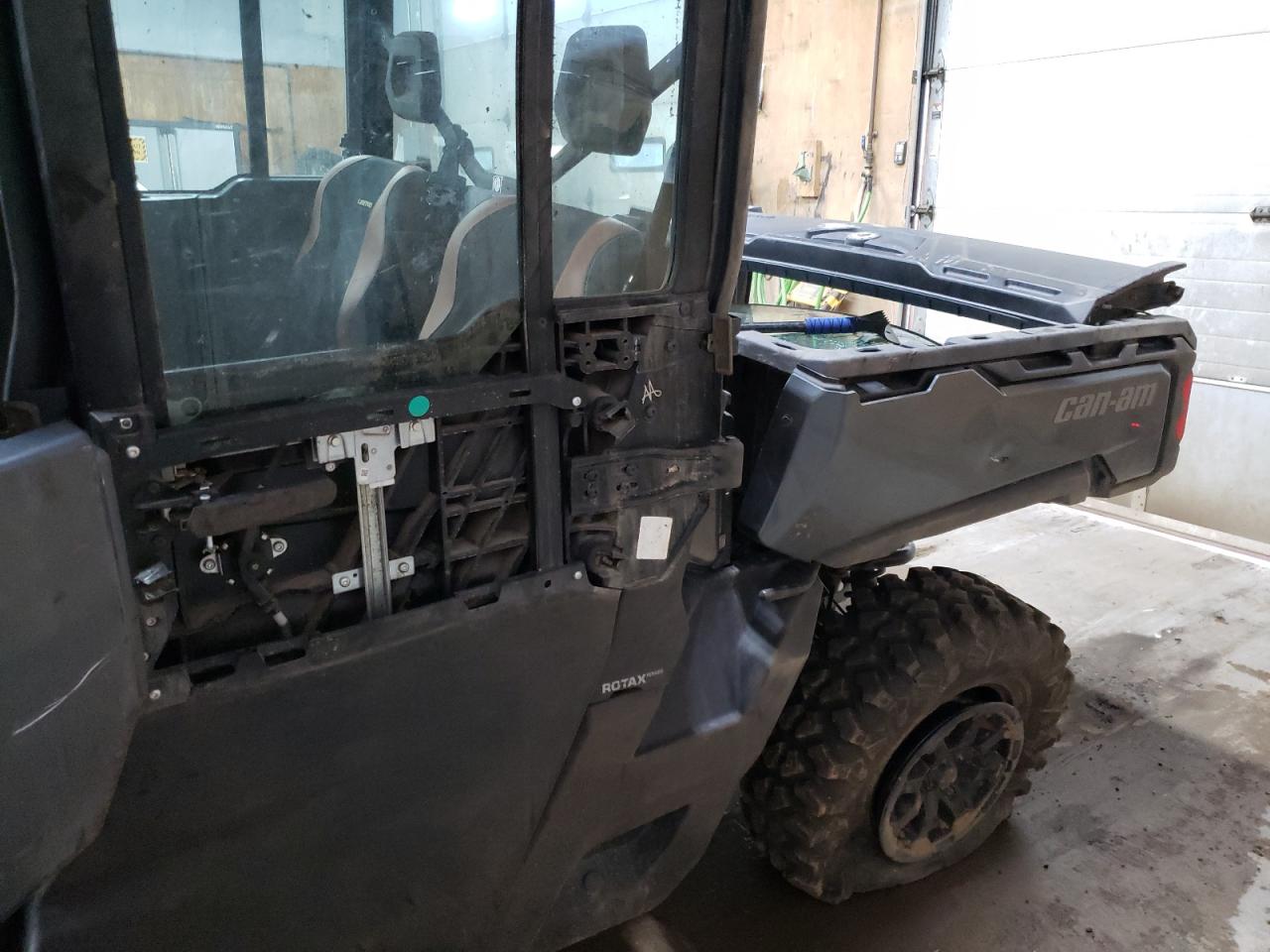 Lot #3302884935 2024 CAN AM DEFENDER LIMITED